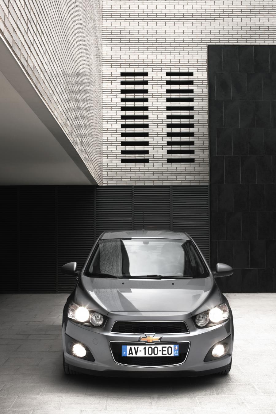  Chevrolet Aveo Sedan 2011 года  (фото 40 из 58)